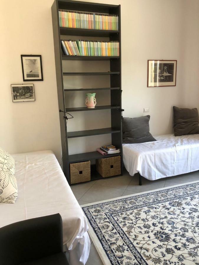 Ferienwohnung Attico Duse In Famiglia Florenz Exterior foto